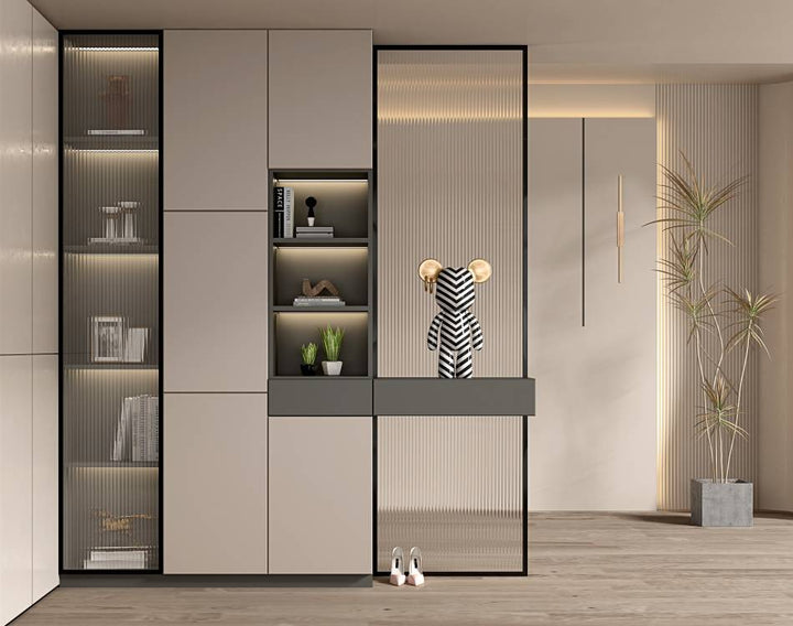 Shoe cabinet